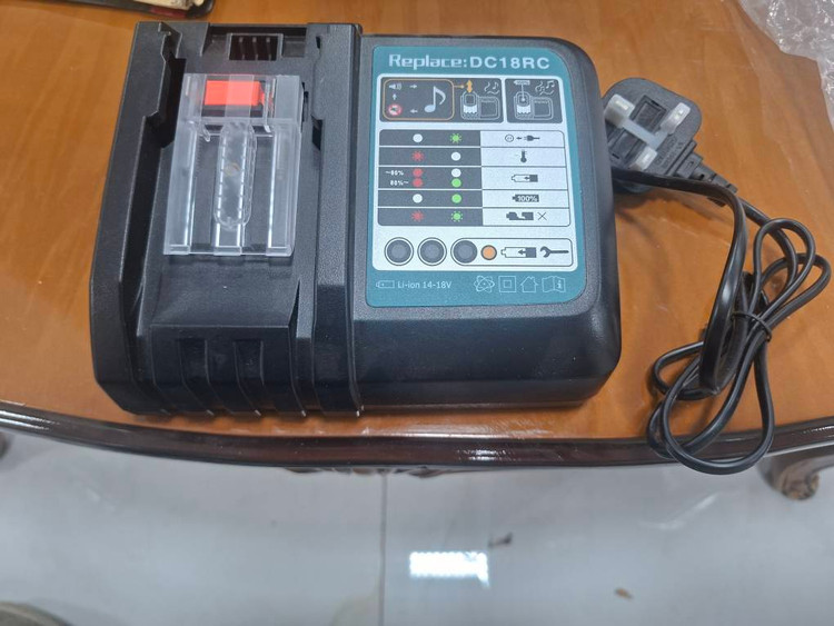 شارژر ماکیتا مدلDC18RC